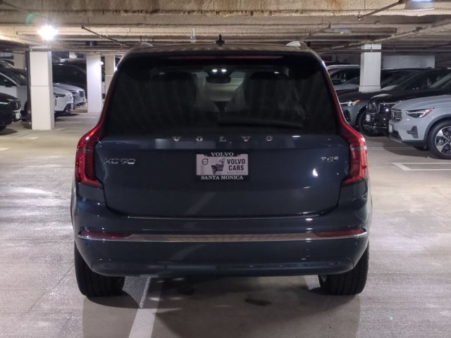 New 2026 Volvo XC90 T8 Plus w/ Protection Package AWD/4WD image 4