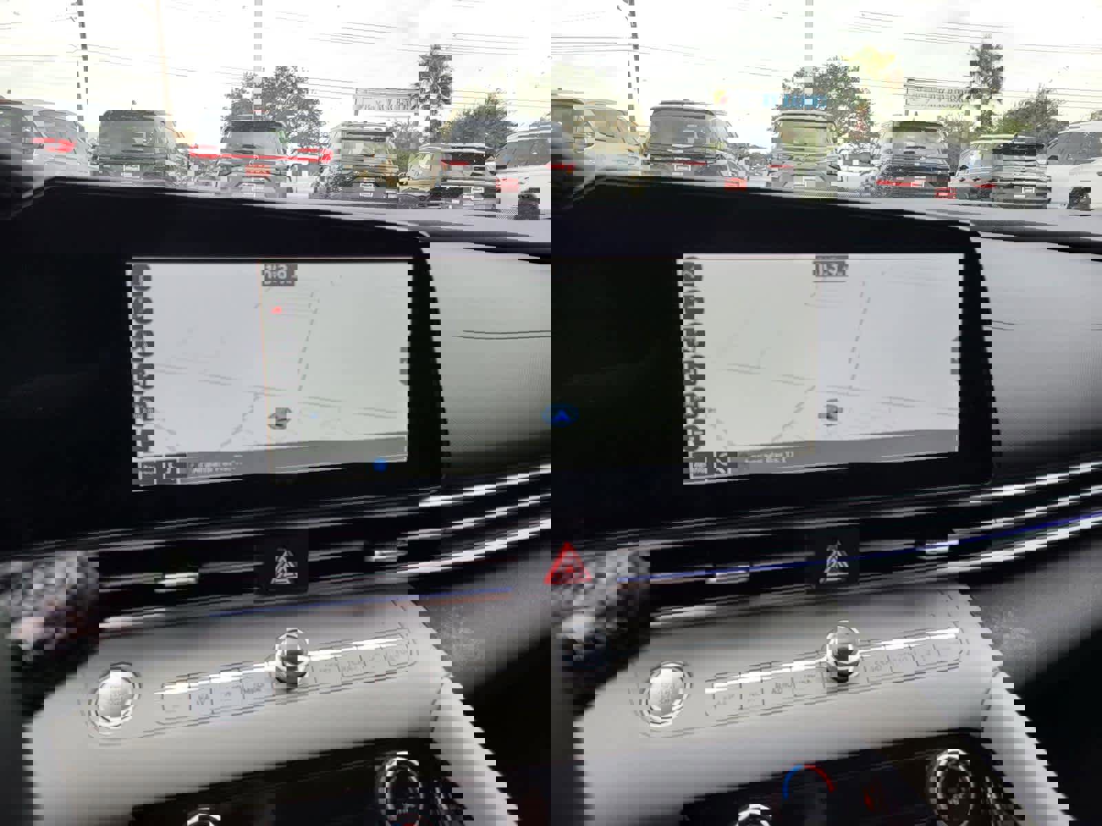 Used 2024 Hyundai Elantra Limited image 20