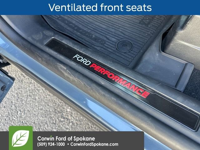 Used 2025 Ford Explorer ST image 17