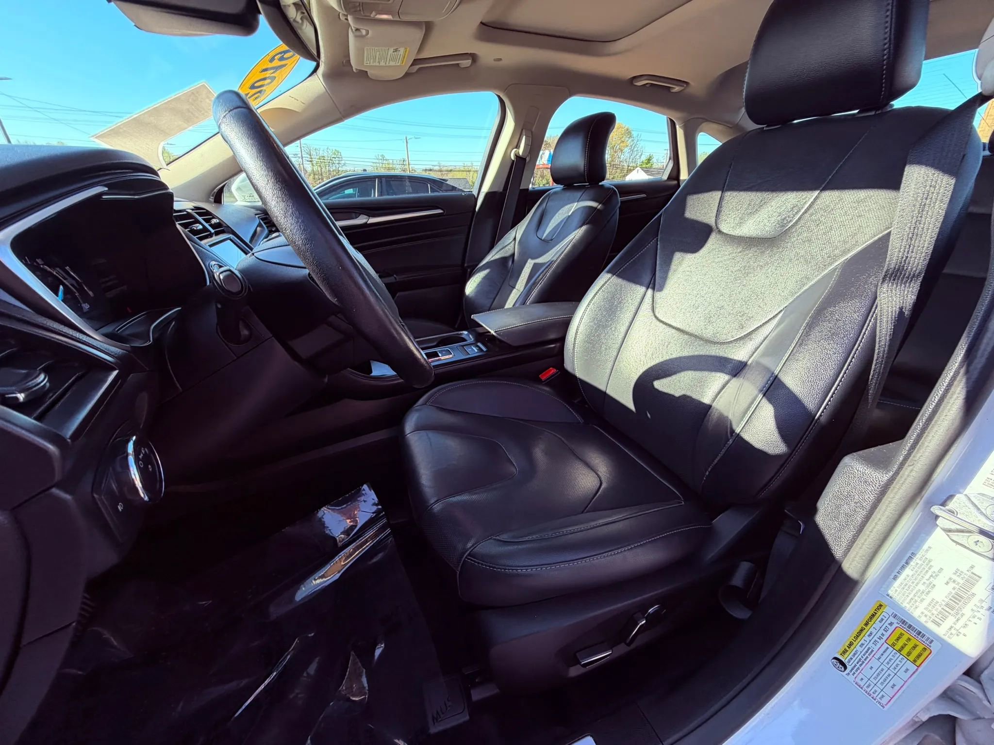 Used 2019 Ford Fusion Titanium image 21