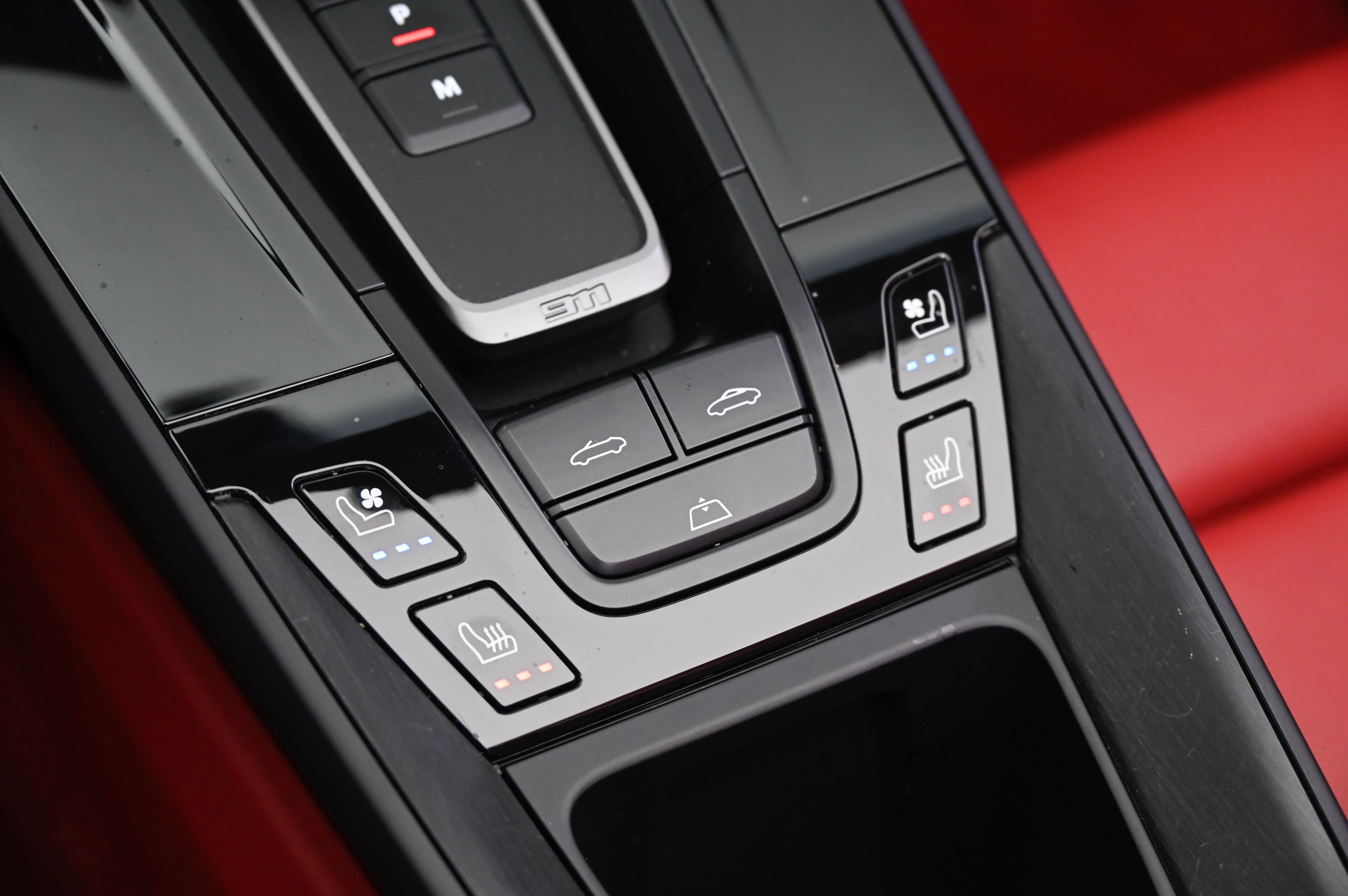 Used 2026 Porsche 911 Carrera GTS image 35