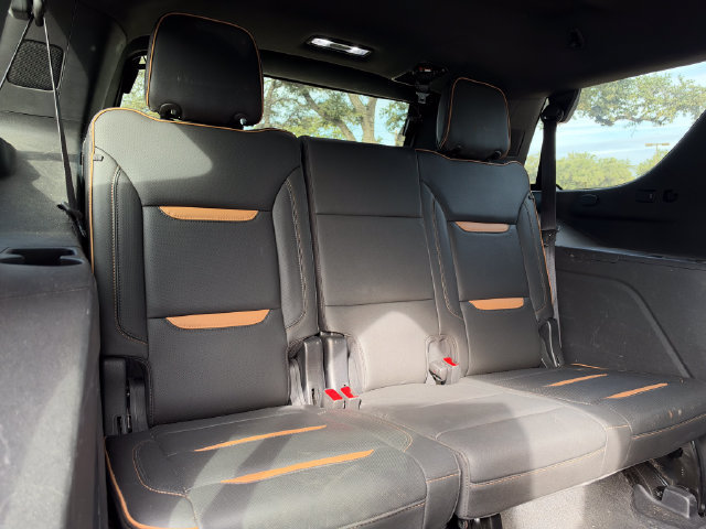 Used 2021 GMC Yukon AT4 w/ Technology Package AWD/4WD image 20