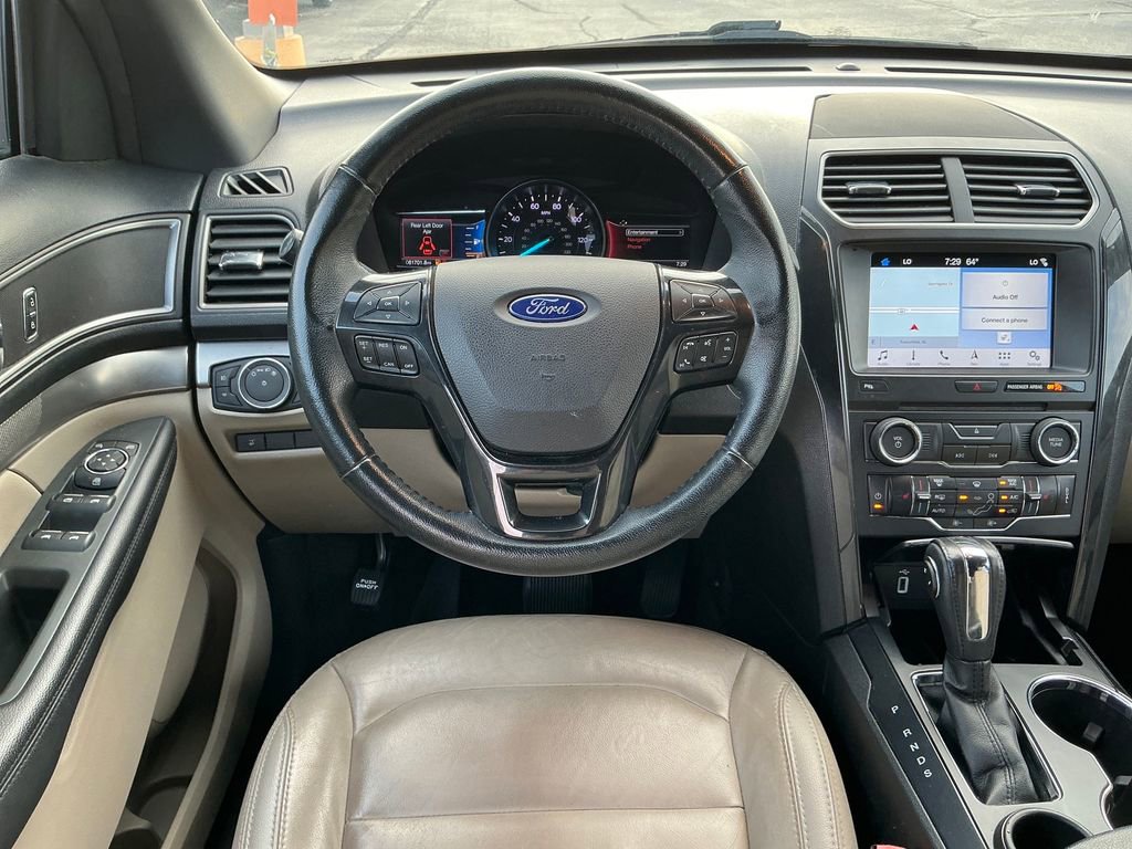 Used 2018 Ford Explorer XLT w/ Equipment Group 202A image 18