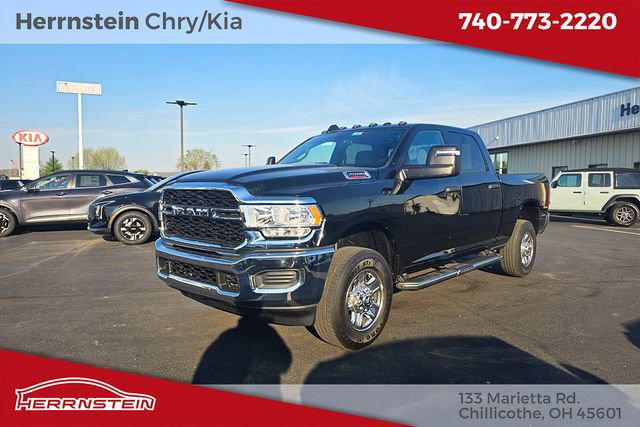 Used 2024 RAM 2500 Tradesman w/ Chrome Appearance Group AWD/4WD image 3