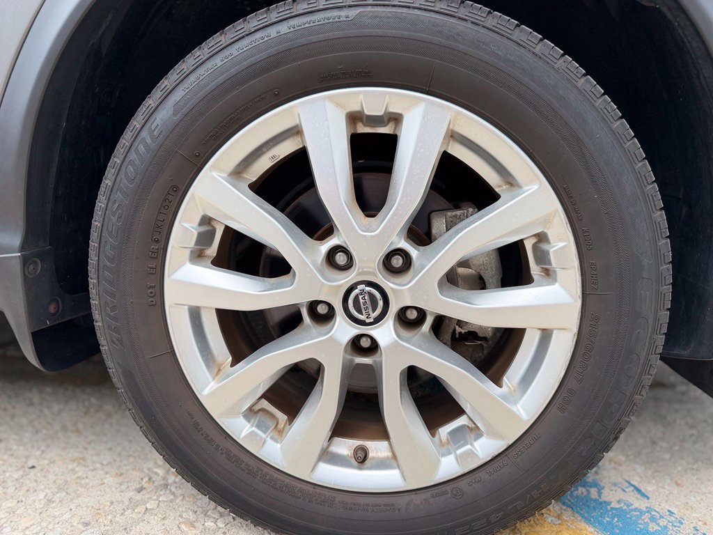 Used 2021 Nissan Rogue Sport SV AWD/4WD image 13
