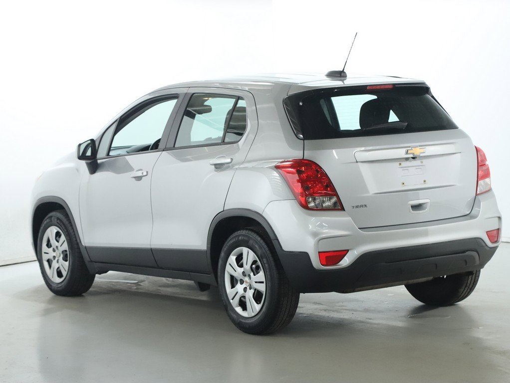 Used 2018 Chevrolet Trax LS image 38