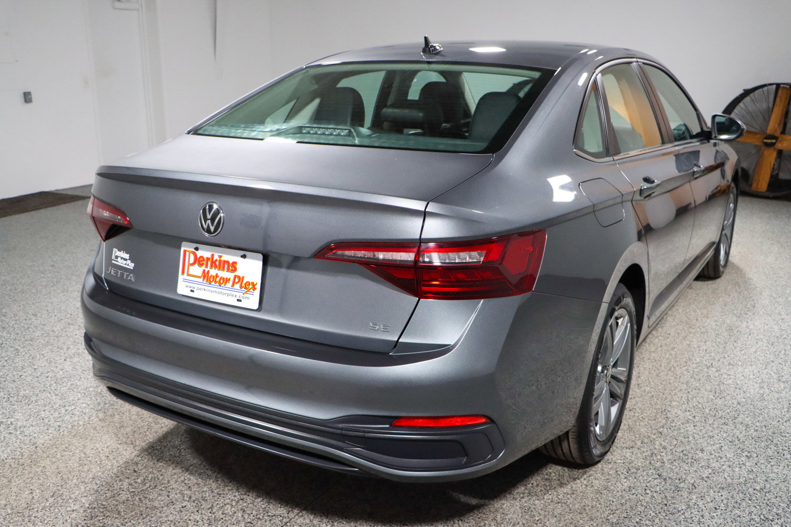 Used 2024 Volkswagen Jetta SE image 7