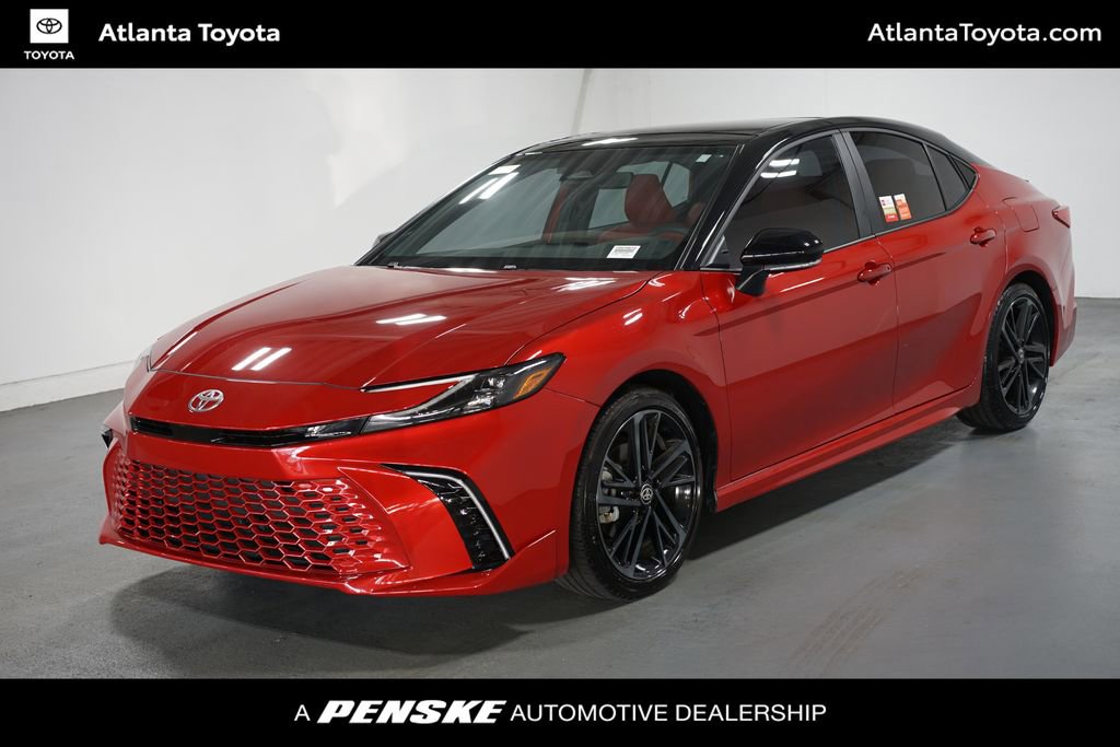 Certified 2025 Toyota Camry XSE image 1