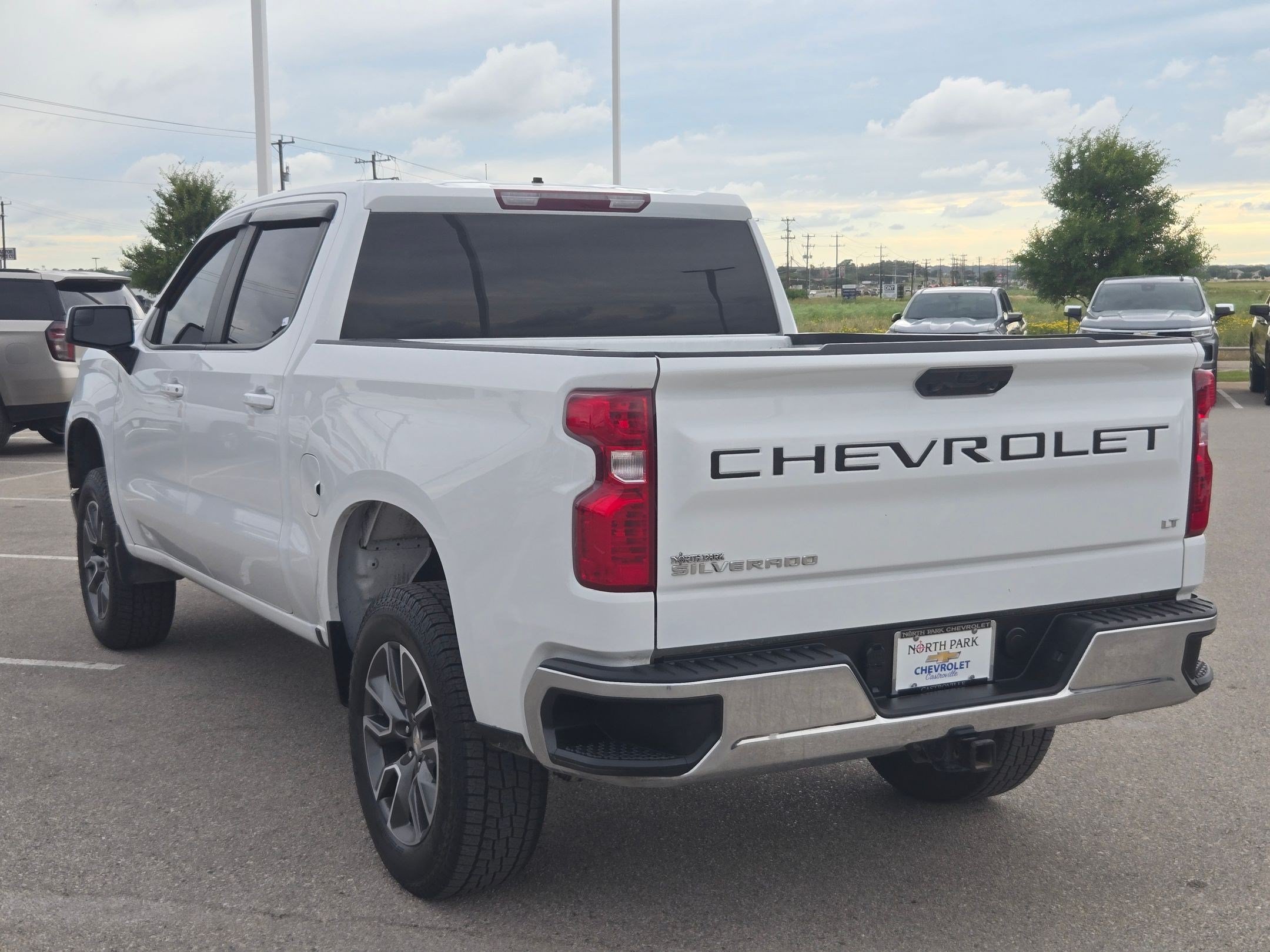 Used 2023 Chevrolet Silverado 1500 LT RWD image 5