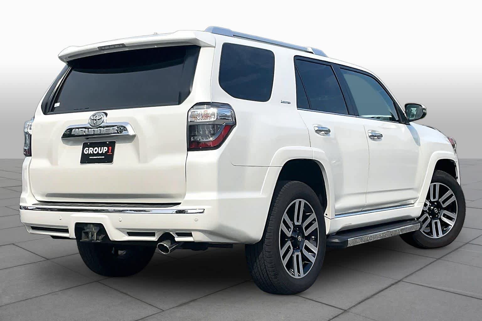 Used 2015 Toyota 4Runner Limited AWD/4WD image 11