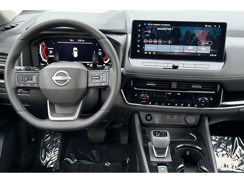 Used 2025 Nissan Rogue SL w/ SL Premium Package image 16