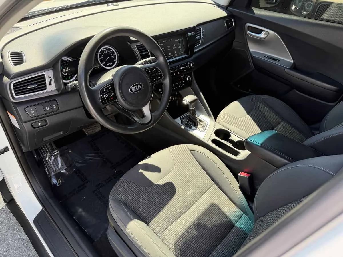 Used 2019 Kia Niro FE FWD image 20