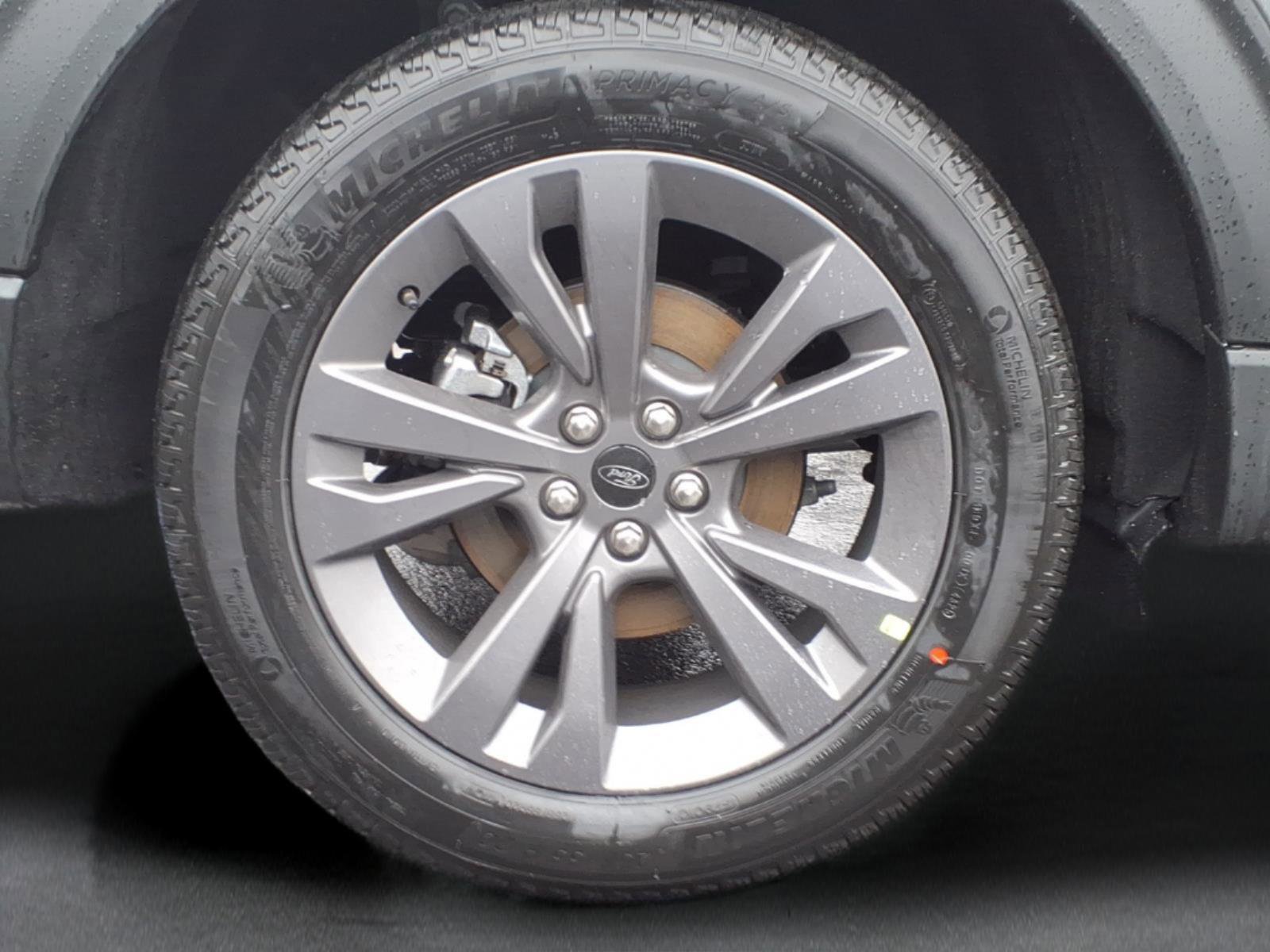 New 2026 Ford Explorer Active w/ Active Comfort Package AWD/4WD image 6