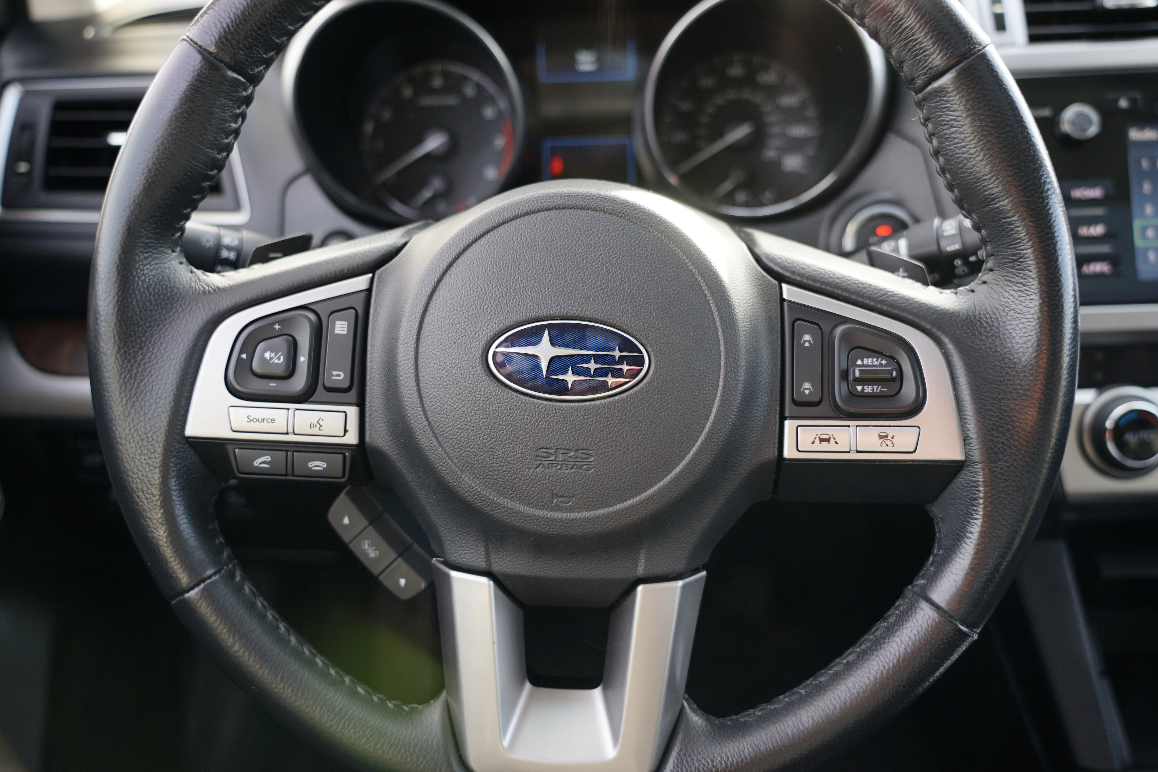 Used 2017 Subaru Outback 3.6R Limited image 23