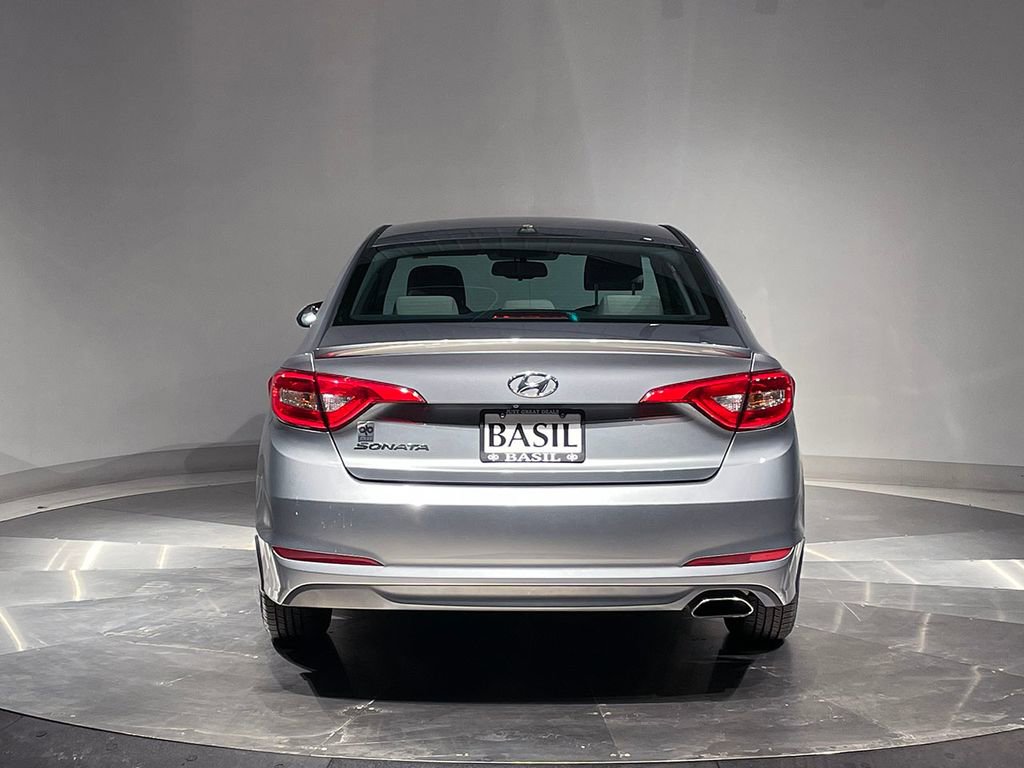 Used 2017 Hyundai Sonata SE image 12