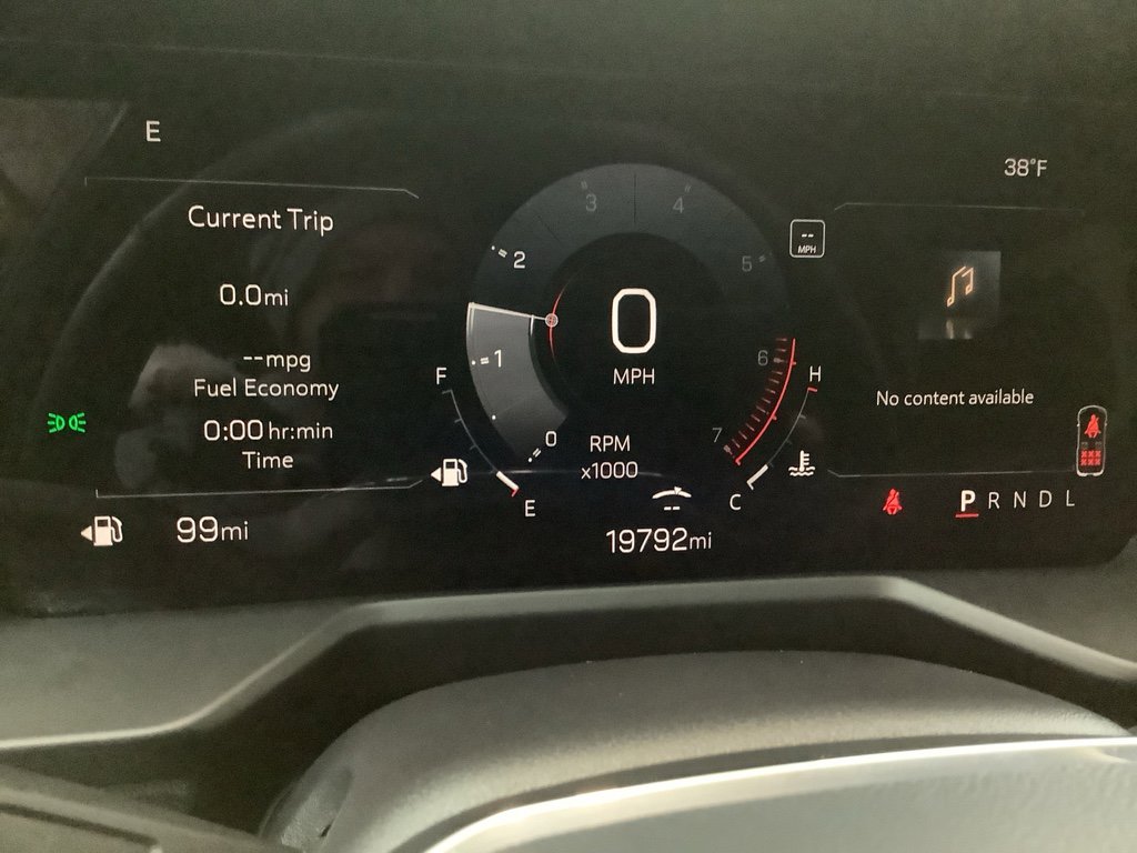 Used 2025 GMC Acadia Elevation image 20