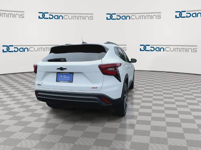 Used 2025 Chevrolet Trax RS w/ Driver Confidence Package FWD image 7
