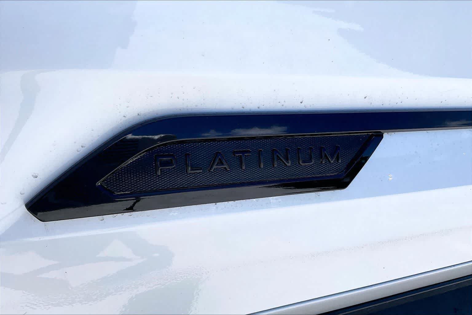 Used 2022 Toyota Tundra Platinum RWD image 7