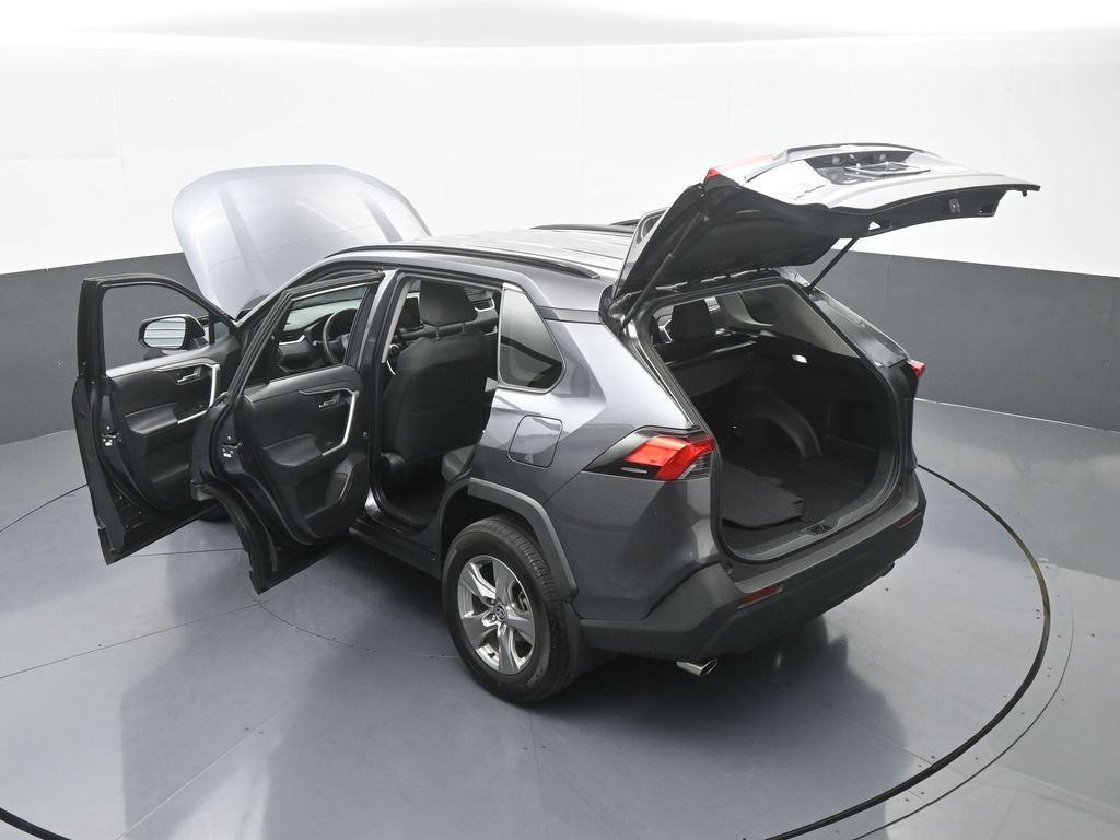 Used 2024 Toyota RAV4 XLE AWD/4WD image 60