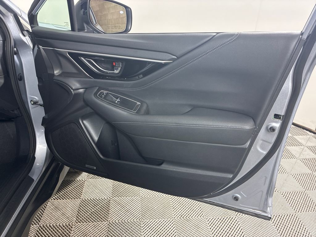 Used 2022 Subaru Outback Limited XT image 33