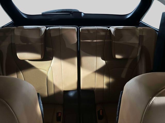 Certified 2022 Lexus RX 450hL AWD w/ Premium Package image 17