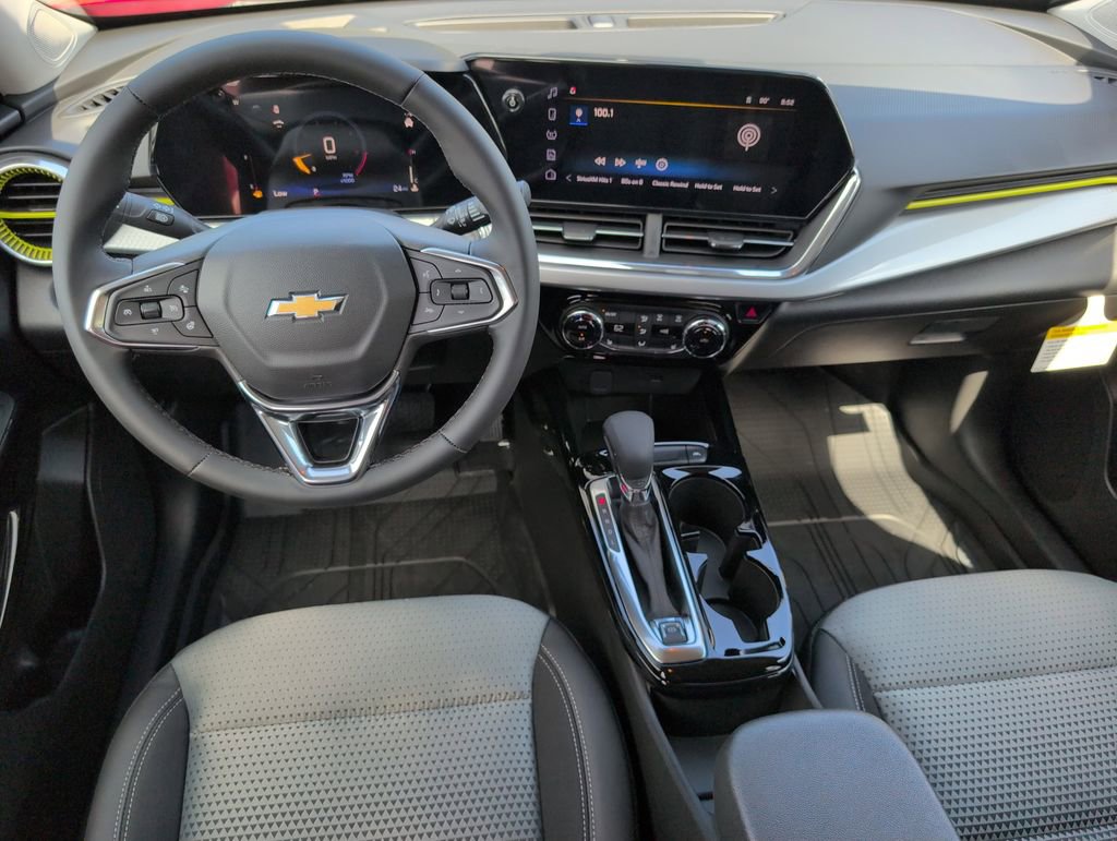 New 2026 Chevrolet Trax LT w/ Driver Confidence Package FWD image 28