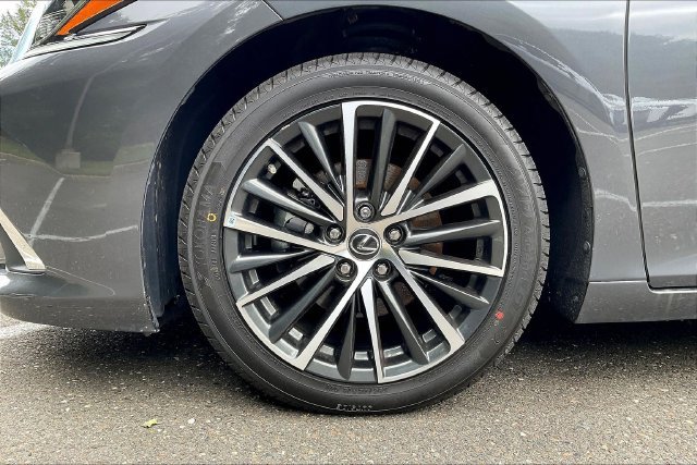 Certified 2024 Lexus ES 350 w/ Premium Package FWD image 33