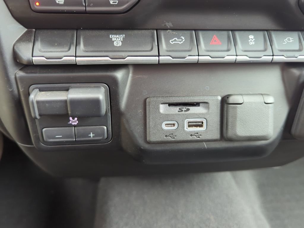 Used 2023 GMC Sierra 2500 SLE w/ SLE Value Package; image 20