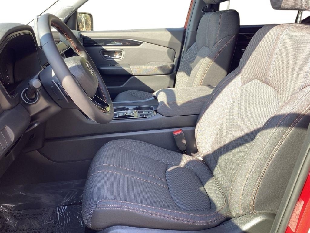 New 2026 Honda Pilot Sport image 12