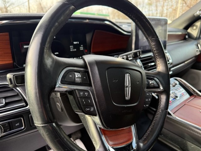 Used 2020 Lincoln Navigator Reserve w/ Luxury Package image 8