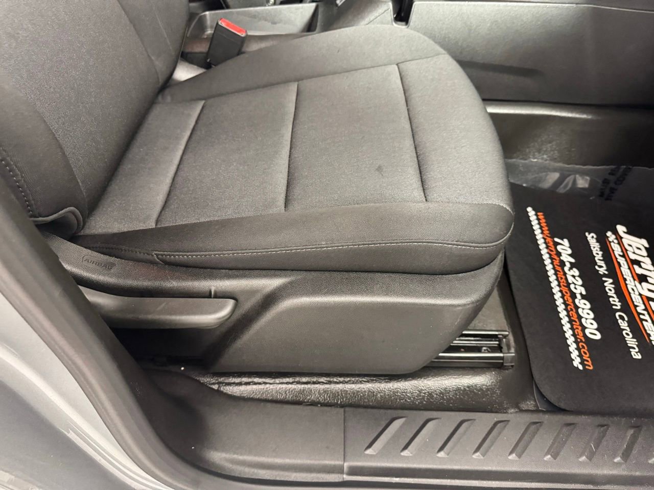 Used 2023 Chevrolet Colorado W/T image 33