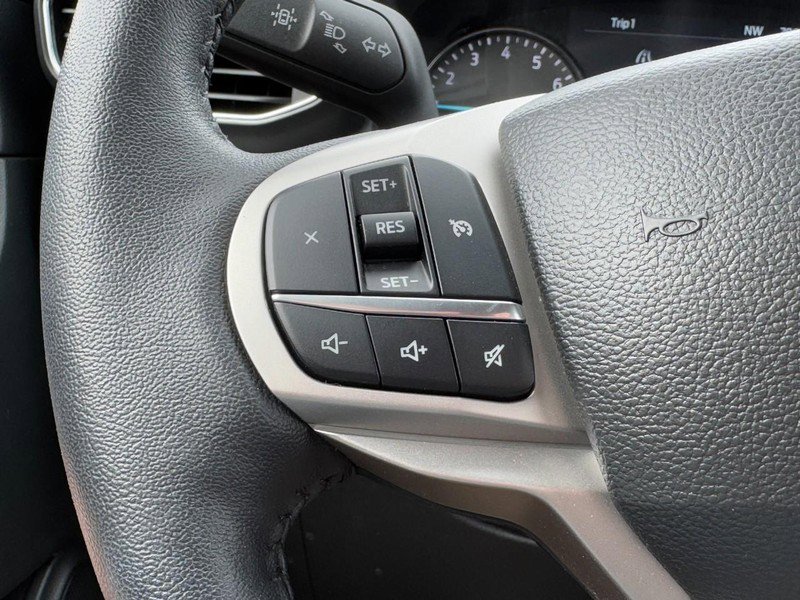 Used 2023 Ford Explorer XLT w/ Equipment Group 202A image 17