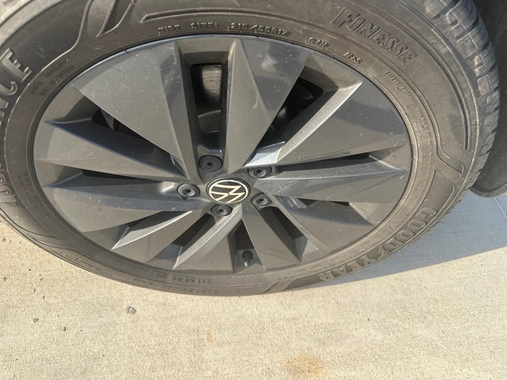 Used 2023 Volkswagen Taos S FWD image 19