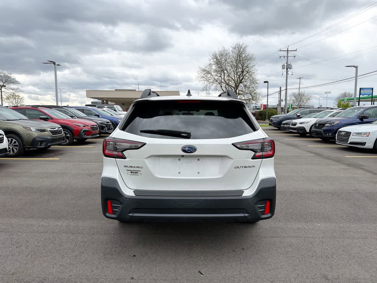 Used 2020 Subaru Outback Premium AWD/4WD image 12