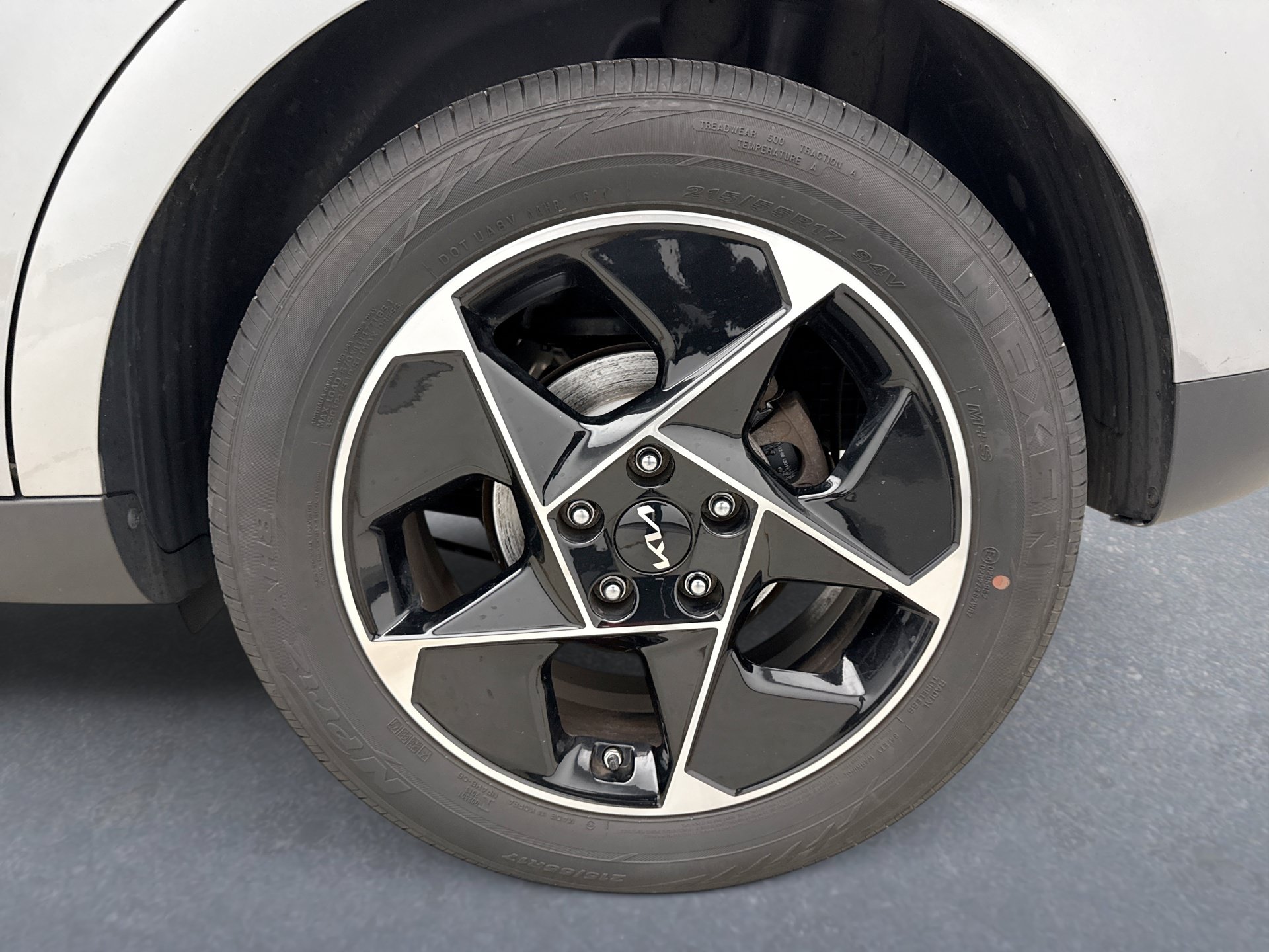 Used 2025 Kia Soul EX FWD image 28