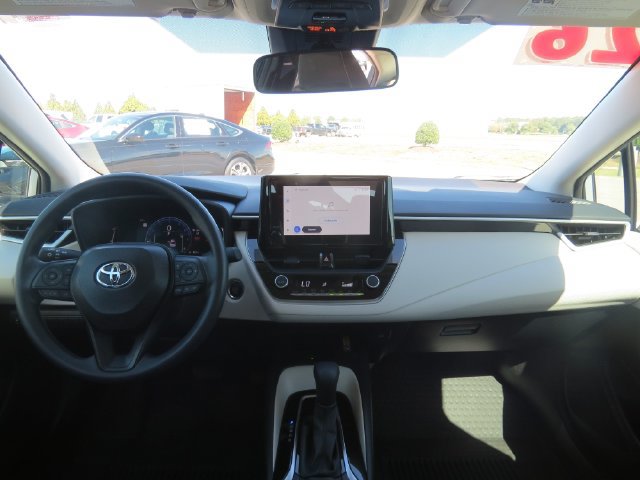 Used 2026 Toyota Corolla LE w/ LE Premium Package FWD image 14