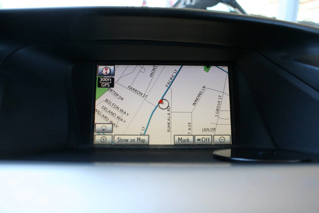 Used 2011 Lexus RX 450h AWD w/ Premium Pkg image 23