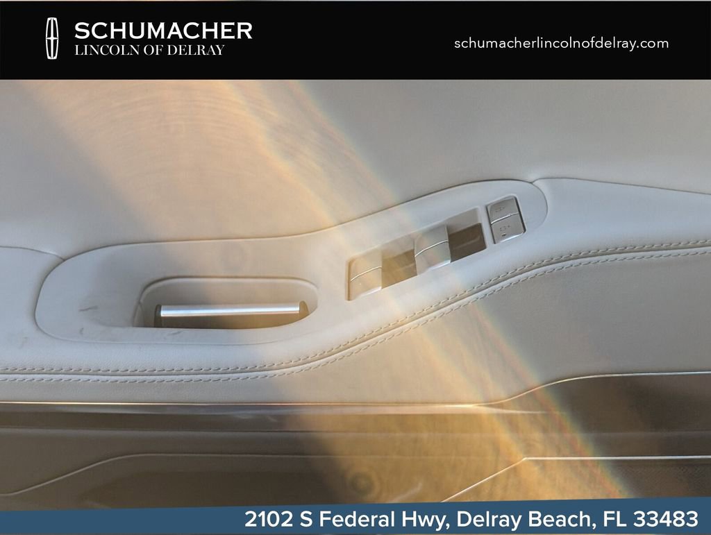 New 2026 Lincoln Navigator L Premier AWD/4WD image 24