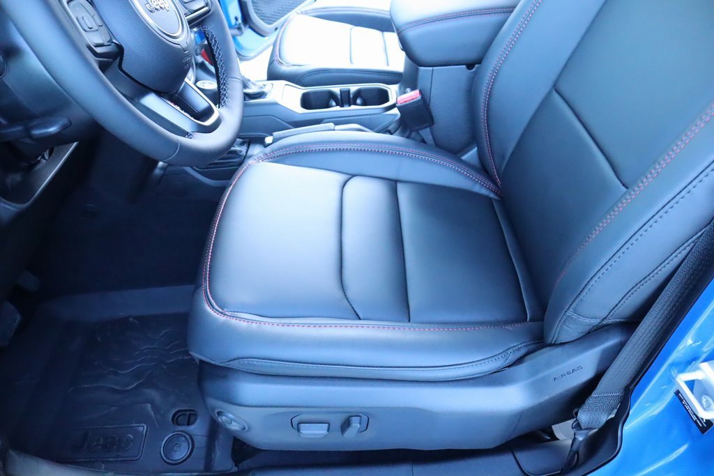 New 2025 Jeep Gladiator Rubicon image 12