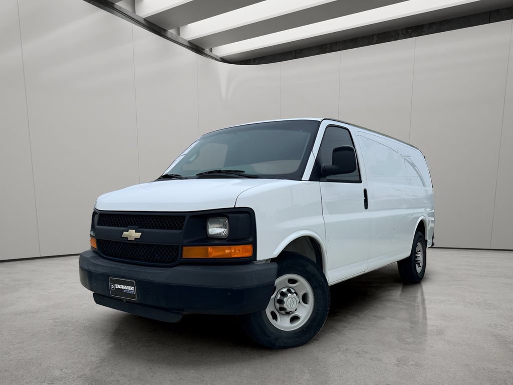 Used 2016 Chevrolet Express 2500 RWD image 2