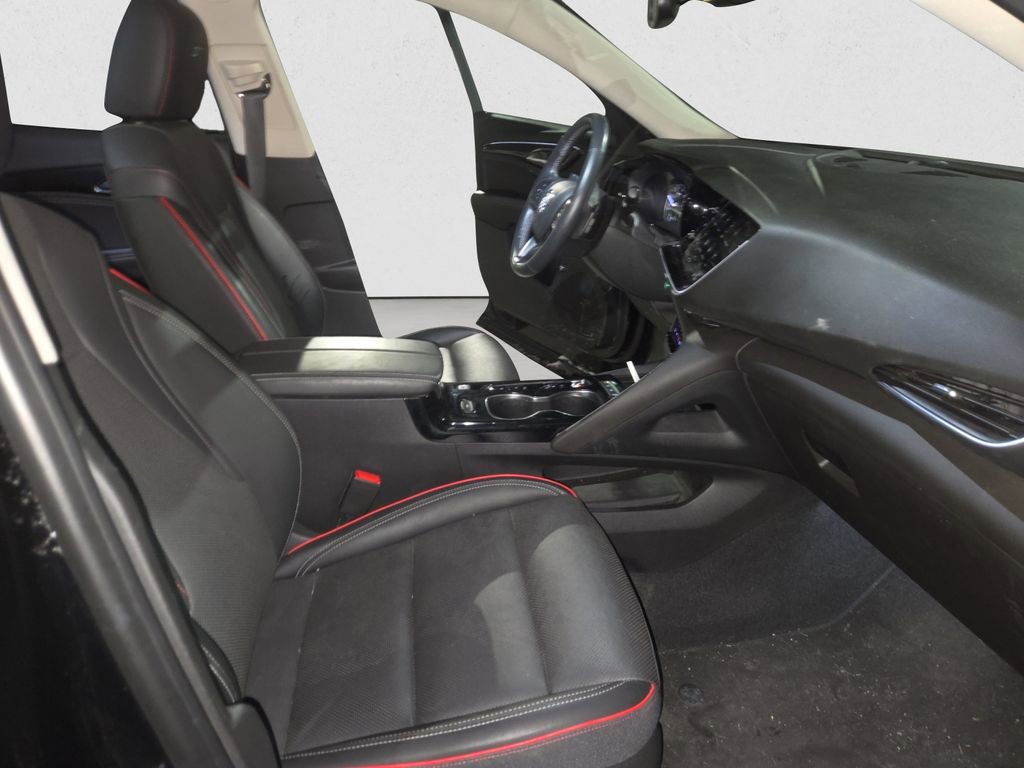 Used 2022 Buick Envision Essence w/ Sport Touring Package image 17