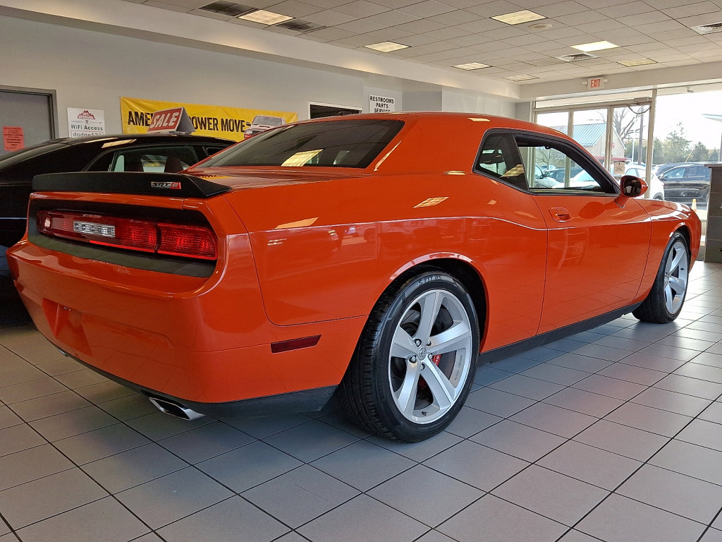 Used 2008 Dodge Challenger SRT8 RWD image 4