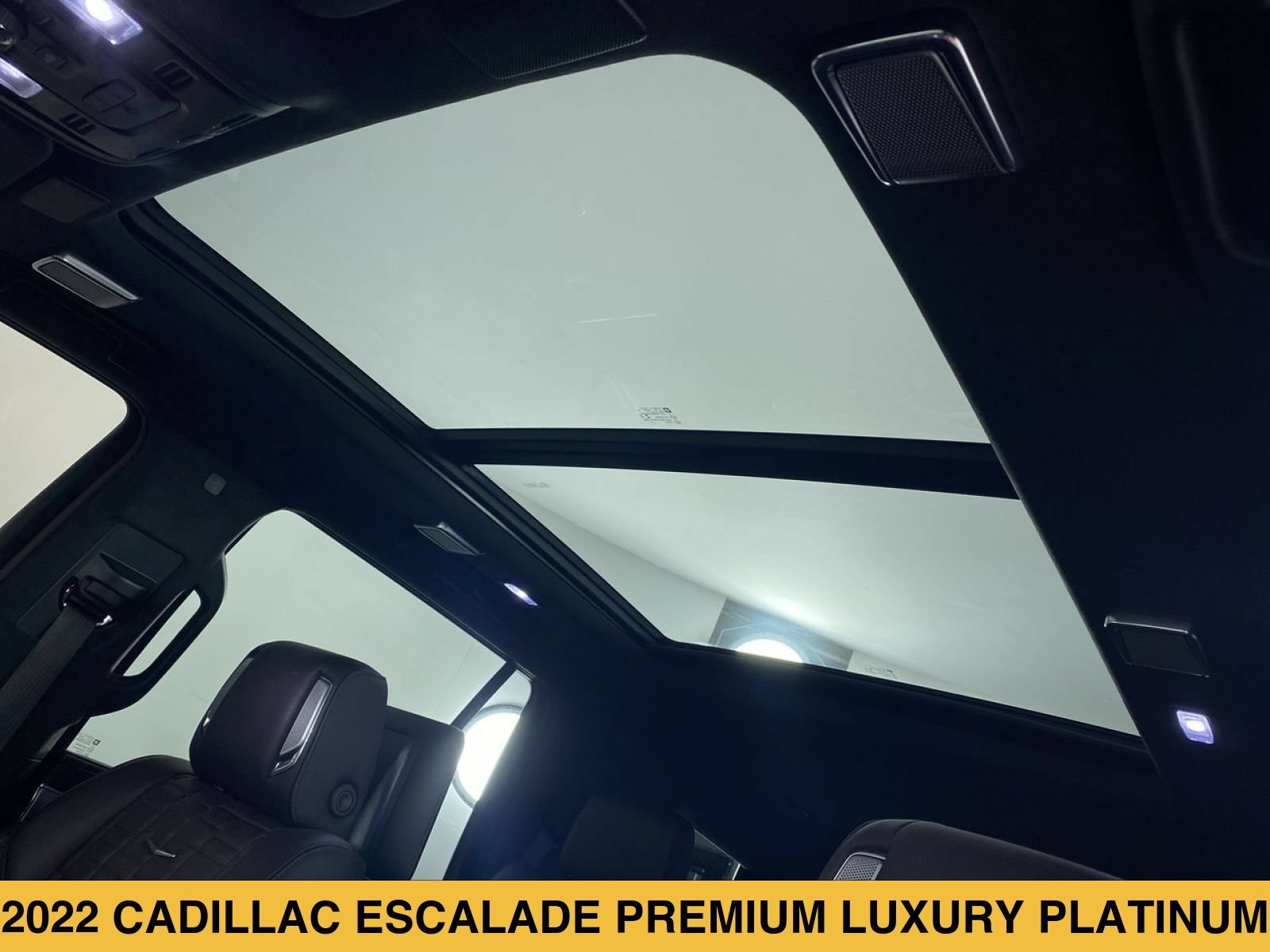 Certified 2022 Cadillac Escalade Premium Luxury Platinum AWD/4WD image 11