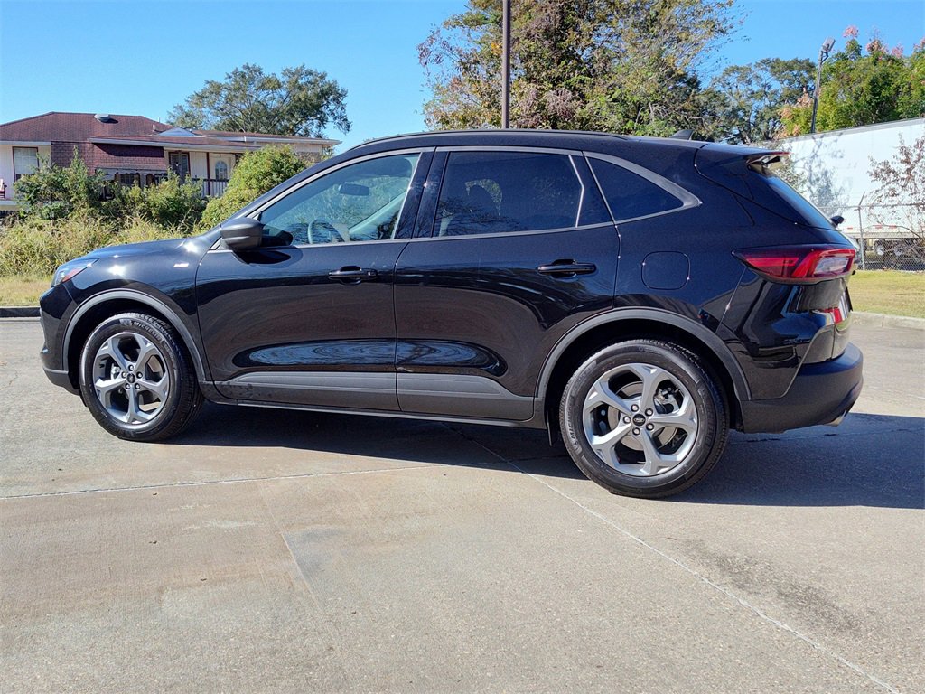 Used 2025 Ford Escape ST-Line image 5