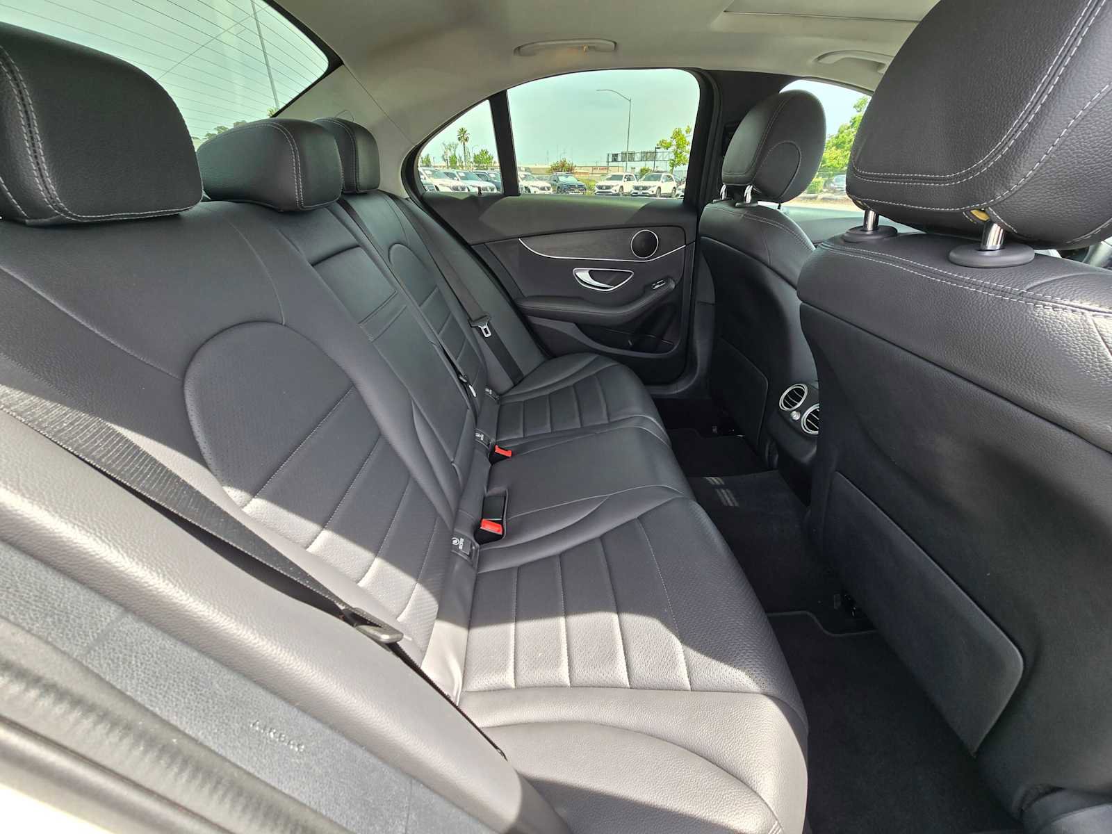 Used 2021 Mercedes-Benz C 300 Sedan image 11