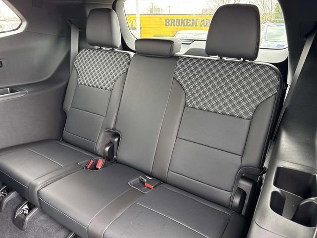 New 2026 GMC Acadia Denali w/ Super Cruise Package image 17