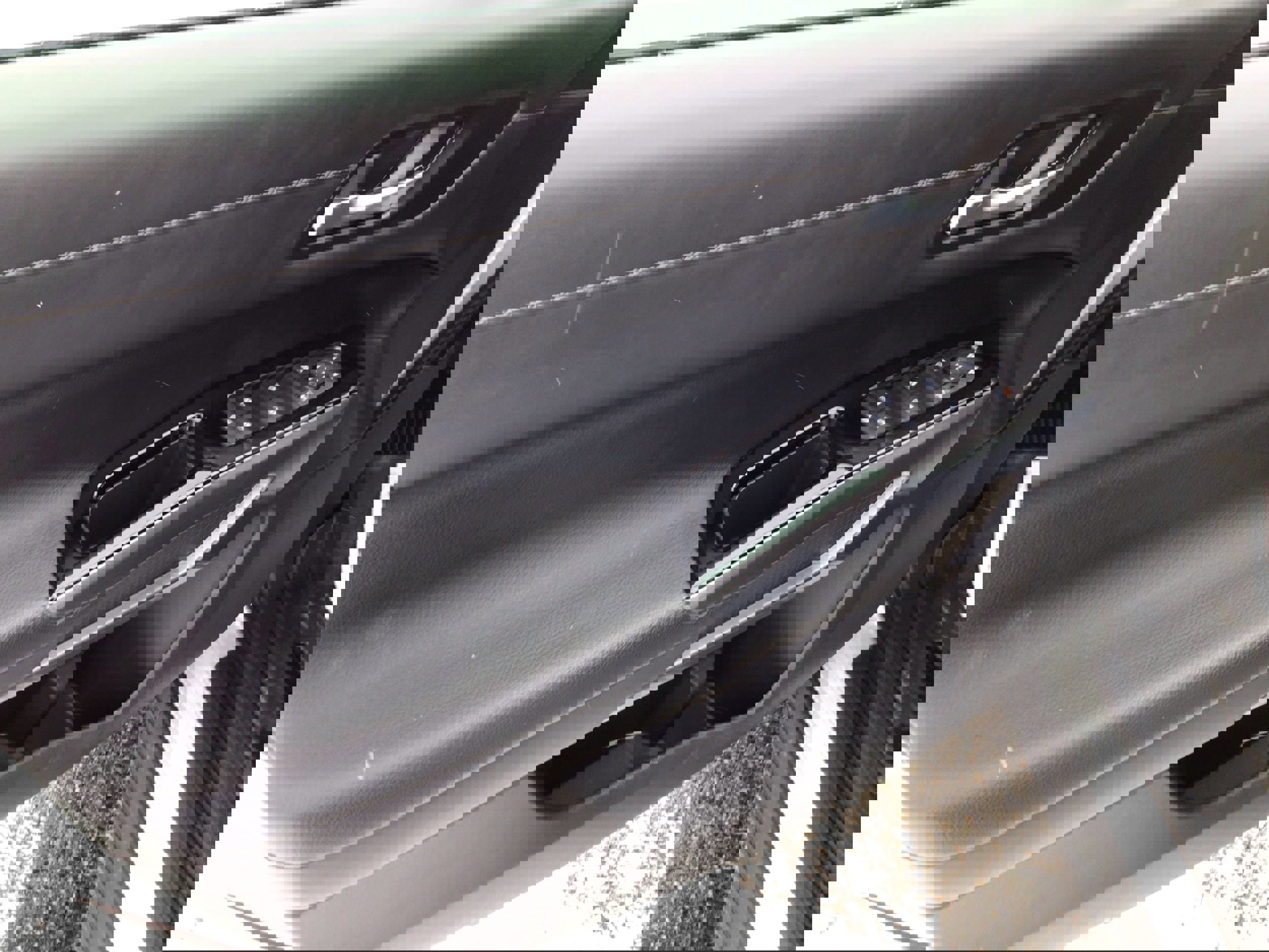 Used 2022 Nissan Pathfinder SL image 10