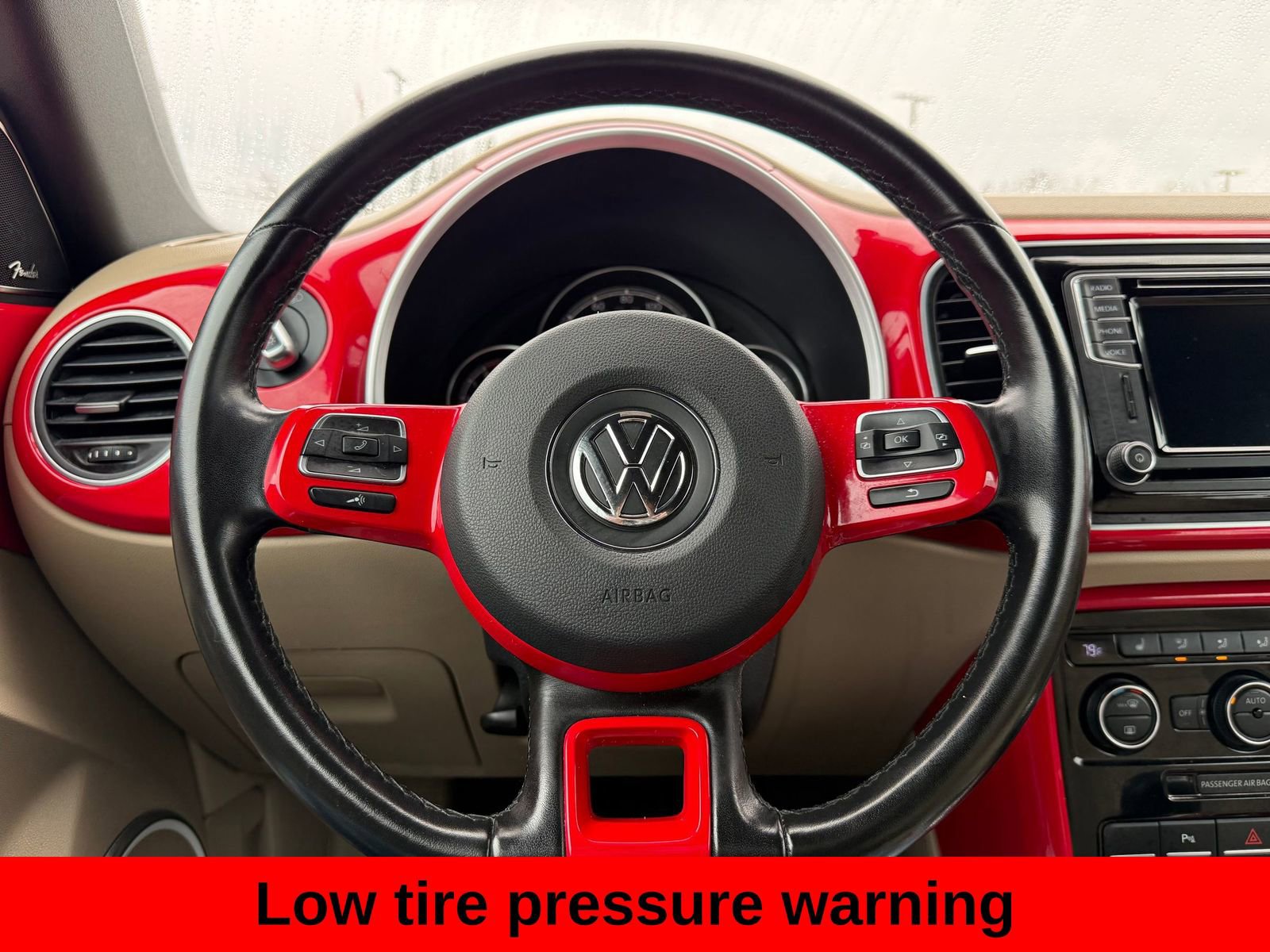 Used 2019 Volkswagen Beetle 2.0T SE image 13