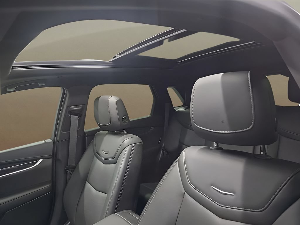 Used 2020 Cadillac XT5 Premium Luxury AWD/4WD image 37