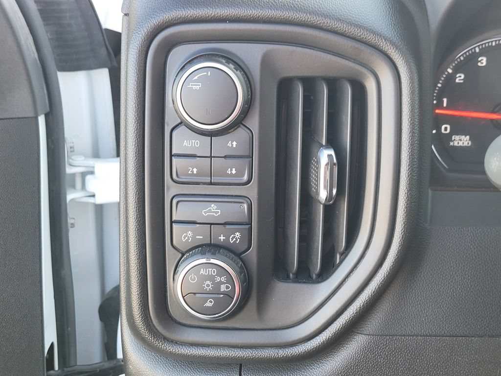Used 2022 Chevrolet Silverado 2500 W/T w/ WT Convenience Package AWD/4WD image 22
